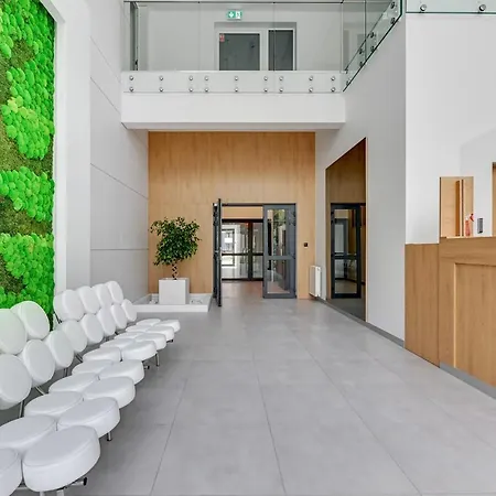 Luxury Voyager - Sea View Apartment *