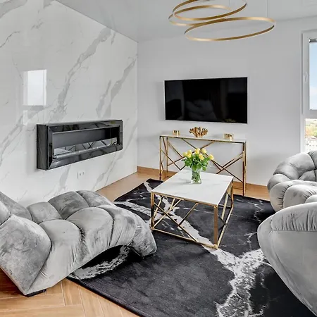 Luxury Voyager - Sea View