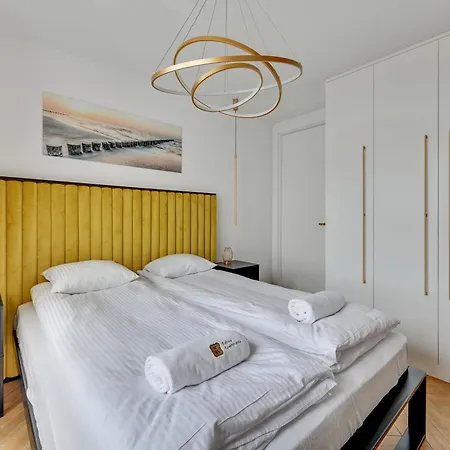 Luxury Voyager - Sea View Apartman *